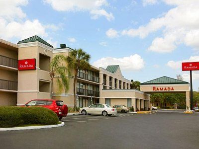 华美达酒店 - 阿尔塔蒙特斯普林斯 外观 照片